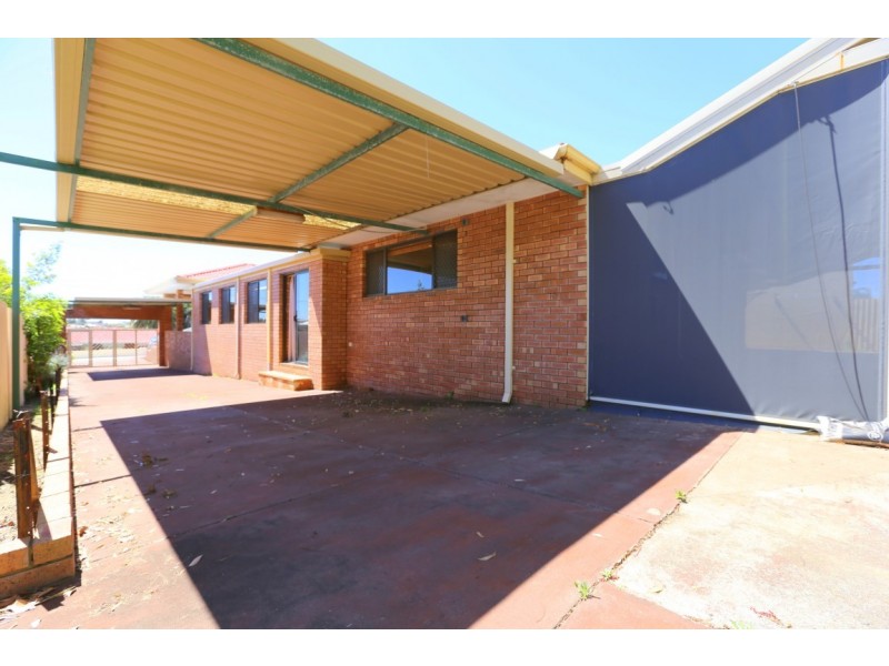 19 Sparrow Street, Spearwood WA 6163