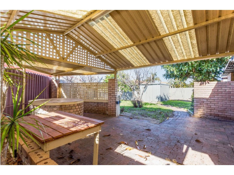 6 Cedar Court, Spearwood WA 6163