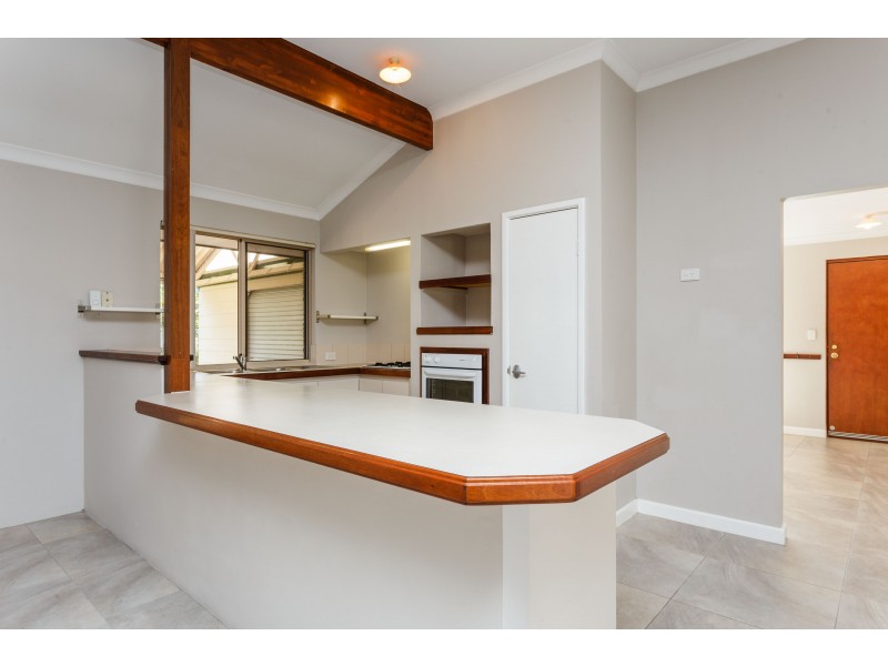 15 Ploughshare Place, South Lake WA 6164