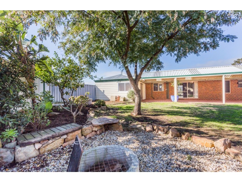 15 Ploughshare Place, South Lake WA 6164