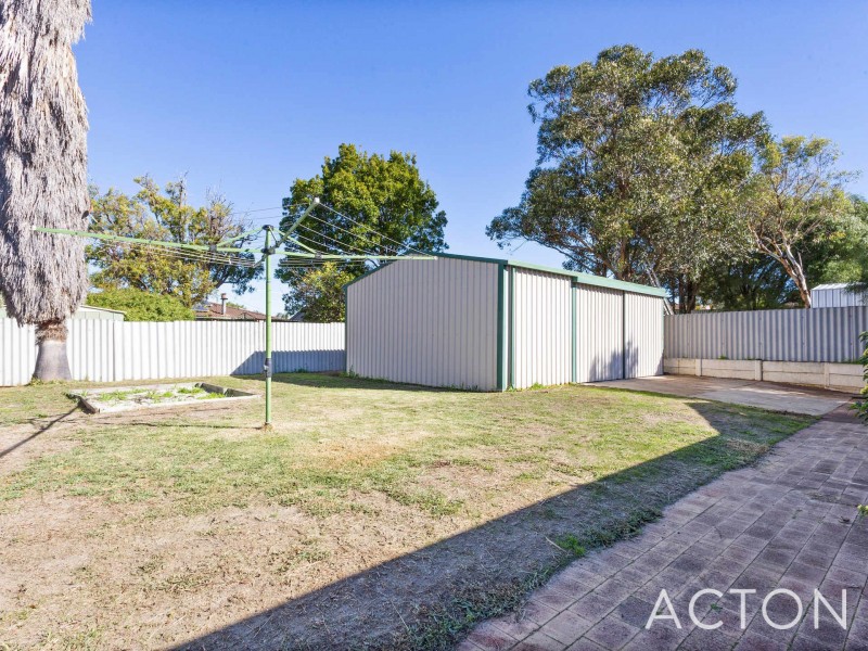 11 Tarndale Way, South Lake WA 6164