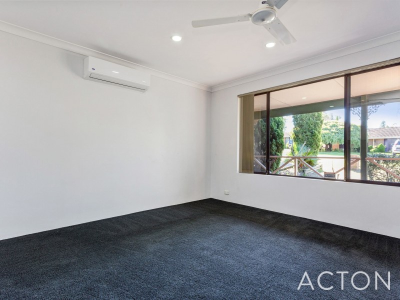 11 Tarndale Way, South Lake WA 6164