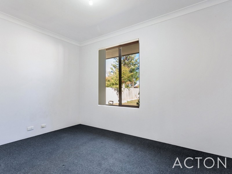 11 Tarndale Way, South Lake WA 6164