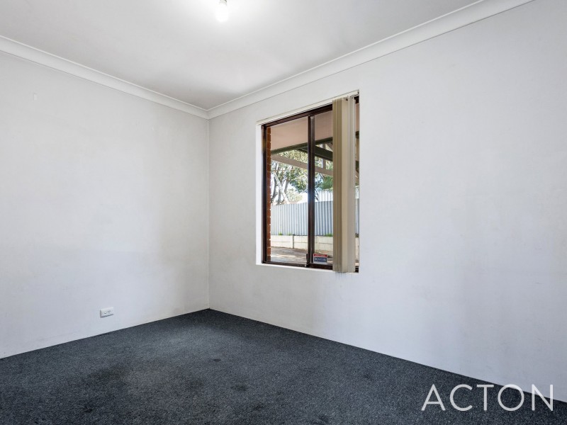 11 Tarndale Way, South Lake WA 6164