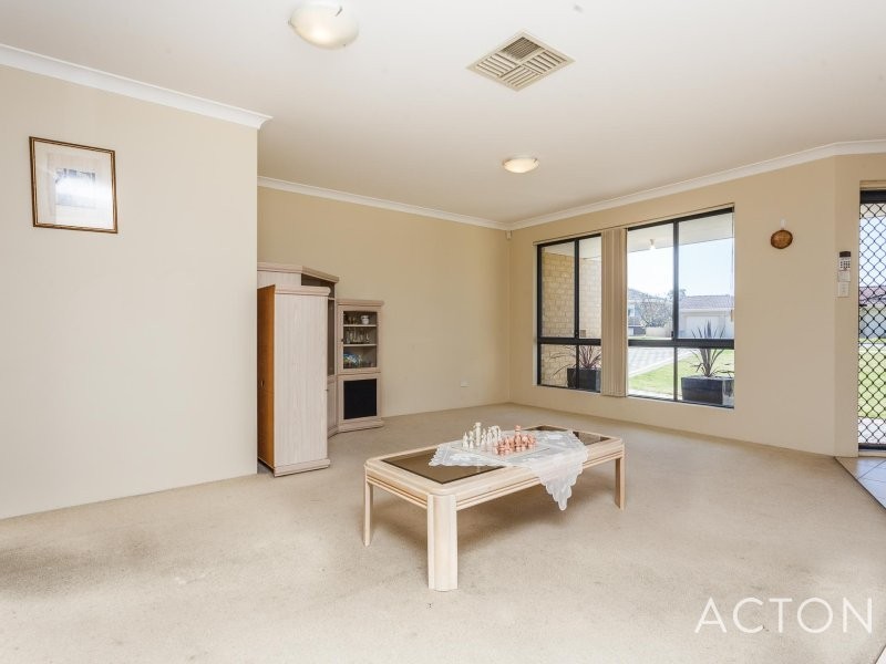 523 Rockingham Road, Munster WA 6166