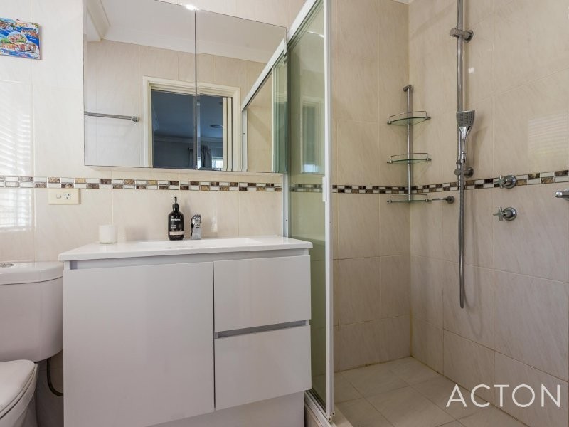 16 Orsulich Loop, Spearwood WA 6163