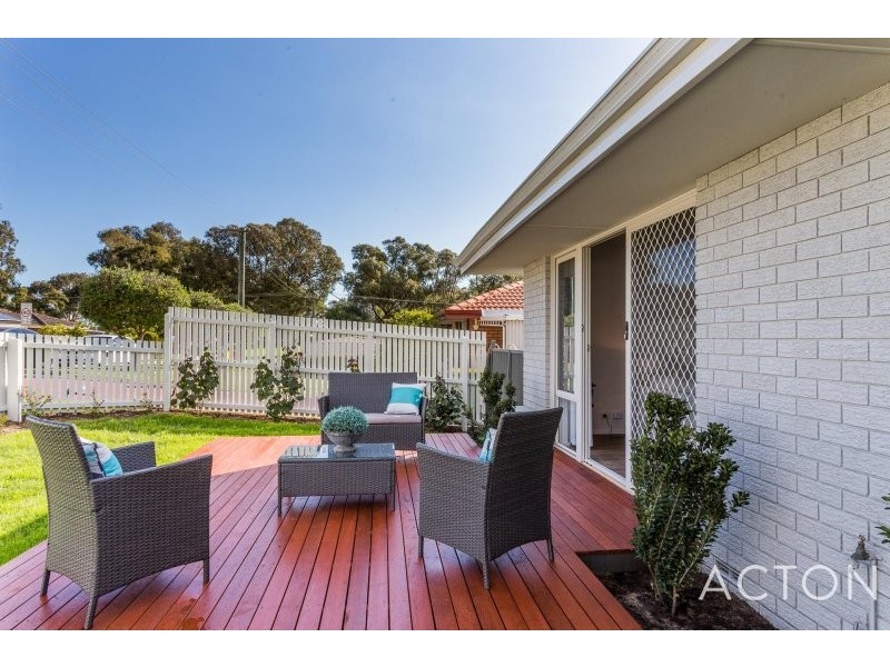 19B Ashbourne Way, Hamilton Hill WA 6163