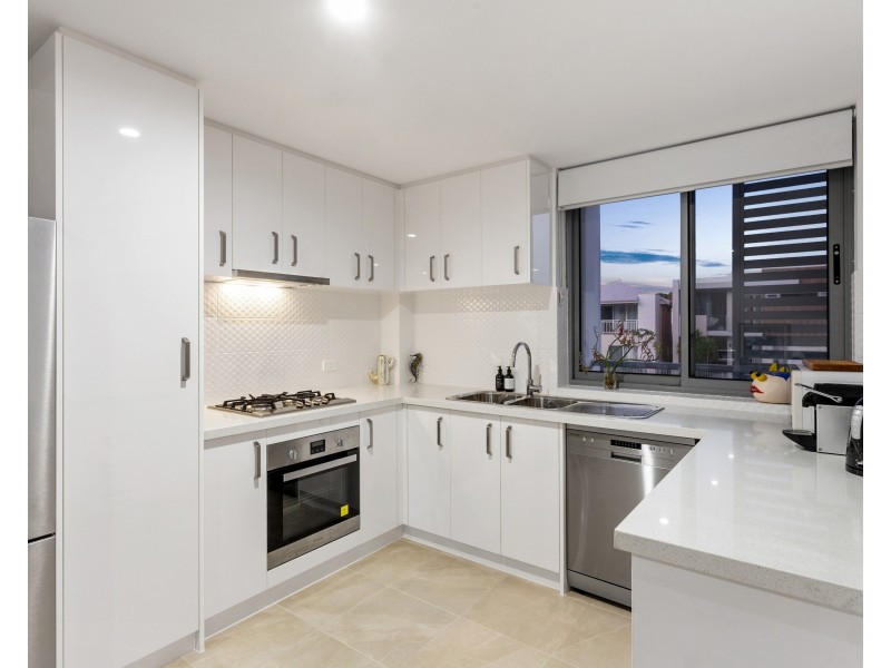 6/81 Orsino Boulevard, North Coogee WA 6163