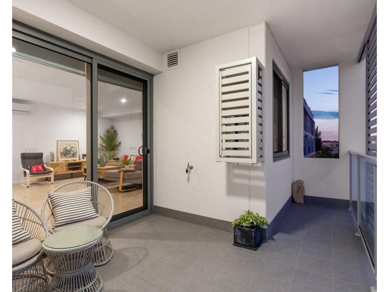 6/81 Orsino Boulevard, North Coogee WA 6163