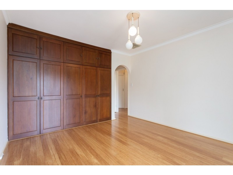 4 Shallow Street, Spearwood WA 6163