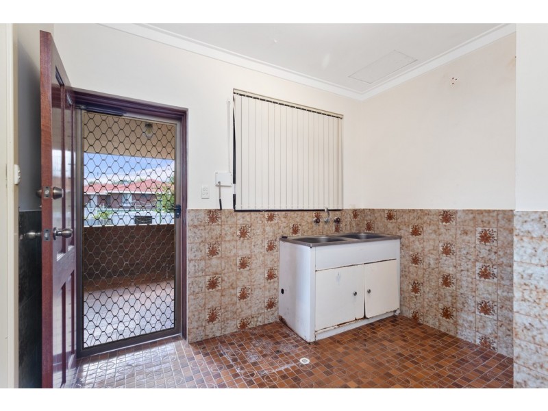 4 Shallow Street, Spearwood WA 6163