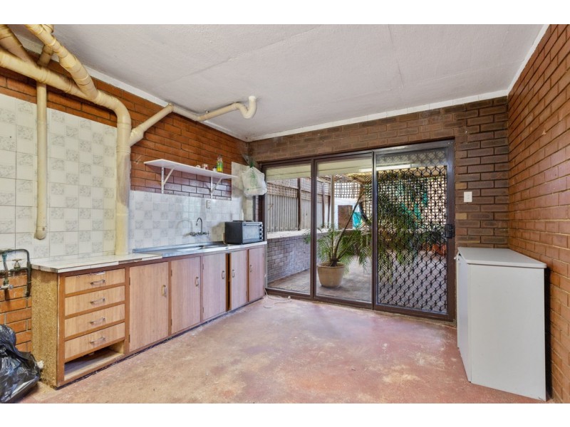 4 Shallow Street, Spearwood WA 6163