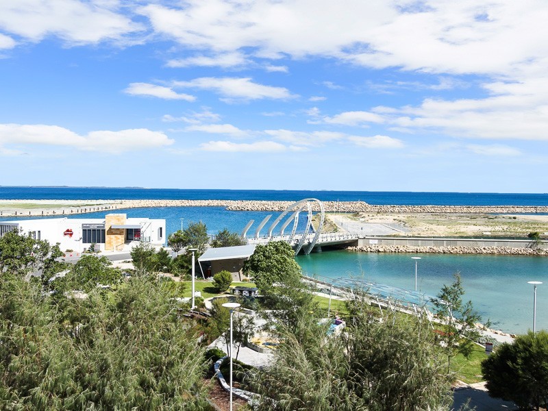 4/20 Medina Parade, North Coogee WA 6163