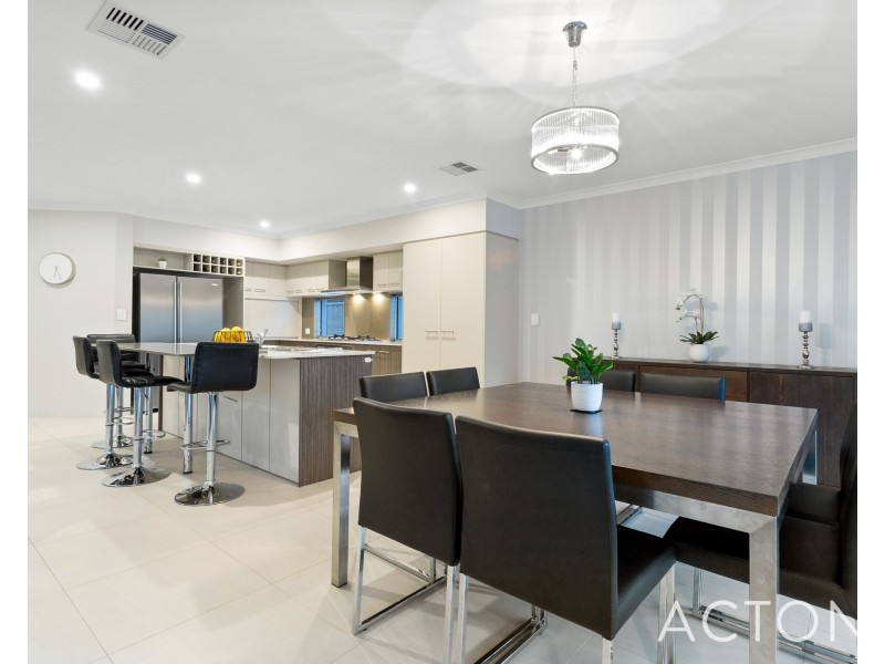 15 Redheart Way, Beeliar WA 6164