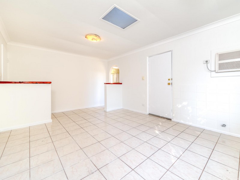 65 Lowanna Way, Armadale WA 6112