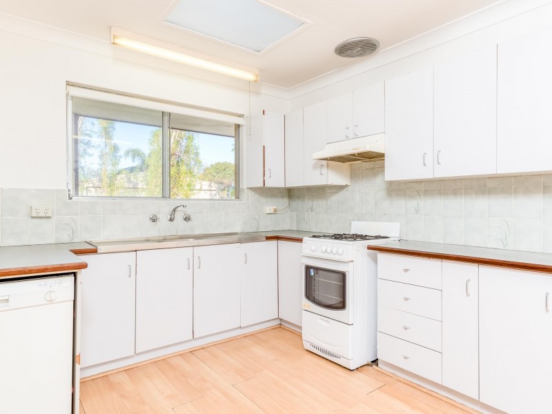 65 Lowanna Way, Armadale WA 6112