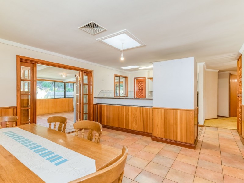 37 Ellis Road, Mount Nasura WA 6112
