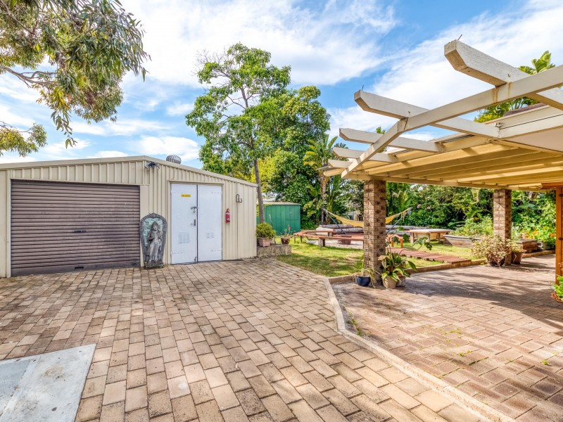 6 Little Lake Rise, South Lake WA 6164