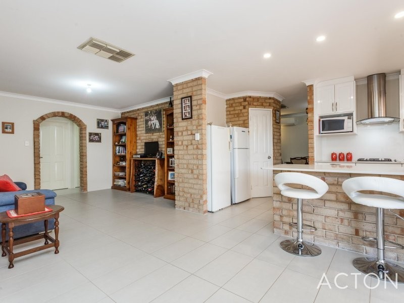 4 Bundy Court, South Lake WA 6164