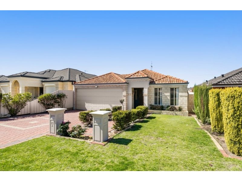 22A Sumich Gardens, Coogee WA 6166