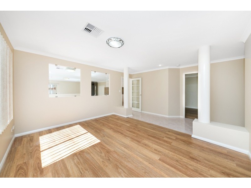 22A Sumich Gardens, Coogee WA 6166