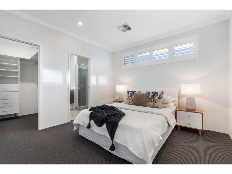 47 Galipo Loop, Coogee WA 6166