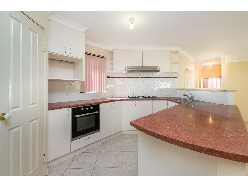 22B Sumich Gardens, Coogee WA 6166