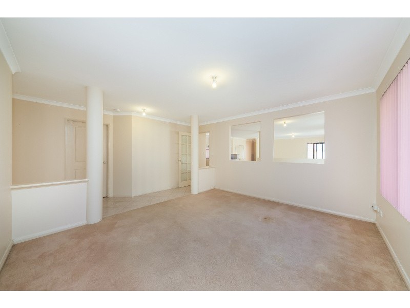 22B Sumich Gardens, Coogee WA 6166