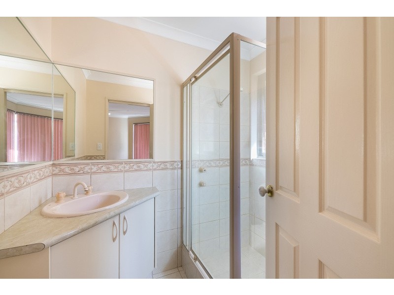 22B Sumich Gardens, Coogee WA 6166