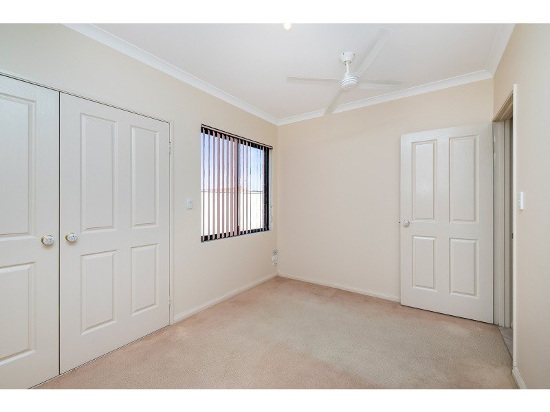 22B Sumich Gardens, Coogee WA 6166