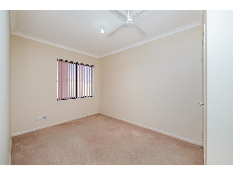 22B Sumich Gardens, Coogee WA 6166