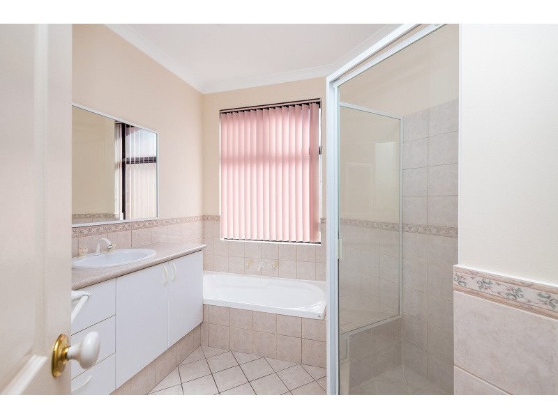 22B Sumich Gardens, Coogee WA 6166