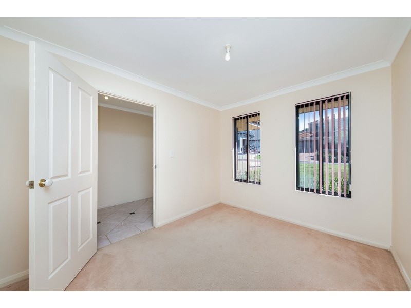 22B Sumich Gardens, Coogee WA 6166