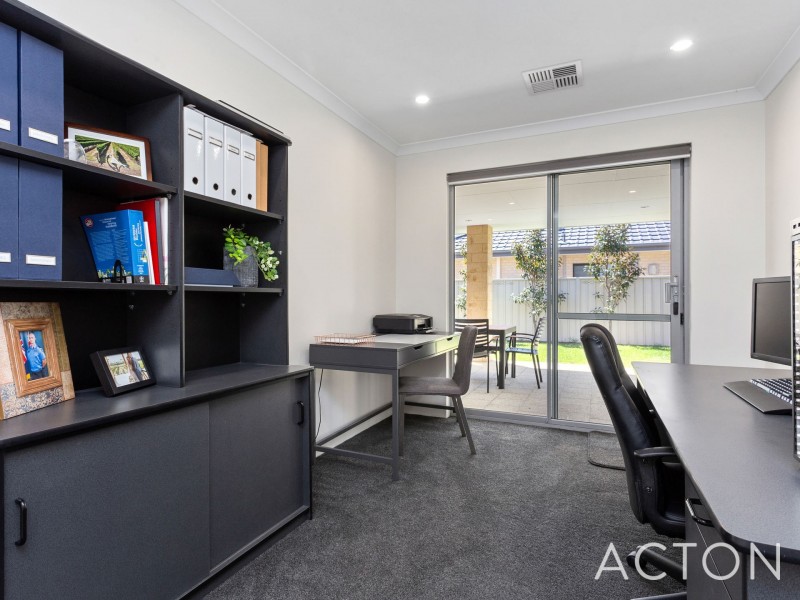 3 Splash Terrace, Munster WA 6166