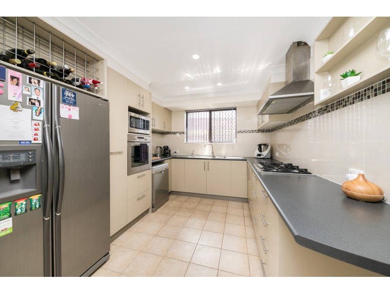 35 Angus Avenue, Spearwood WA 6163