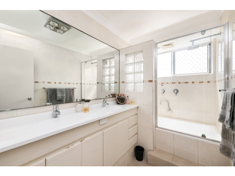 35 Angus Avenue, Spearwood WA 6163