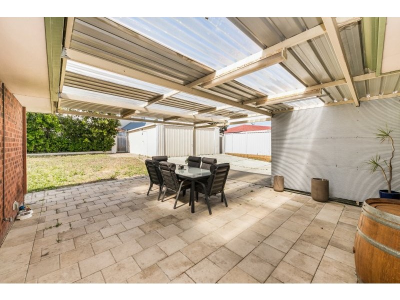 35 Angus Avenue, Spearwood WA 6163