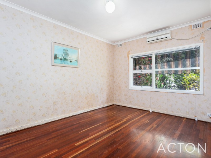 233 Winterfold Road, Coolbellup WA 6163