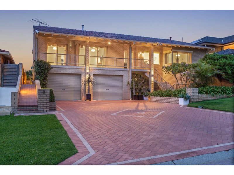 8 Arlington Loop, Coogee WA 6166