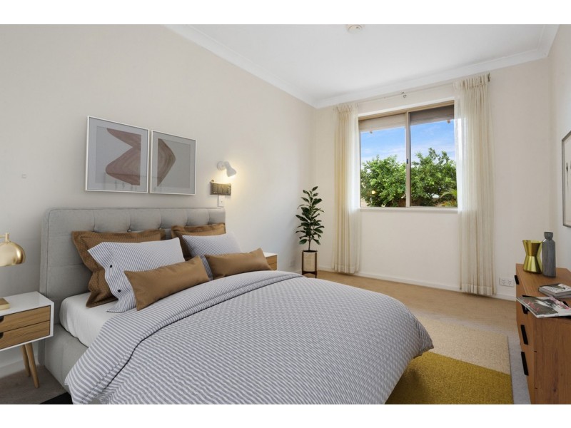 8 Arlington Loop, Coogee WA 6166