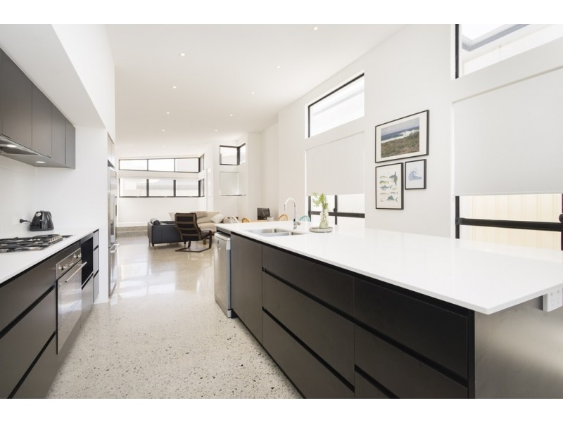 3/7 Nemagold Grove, Coogee WA 6166