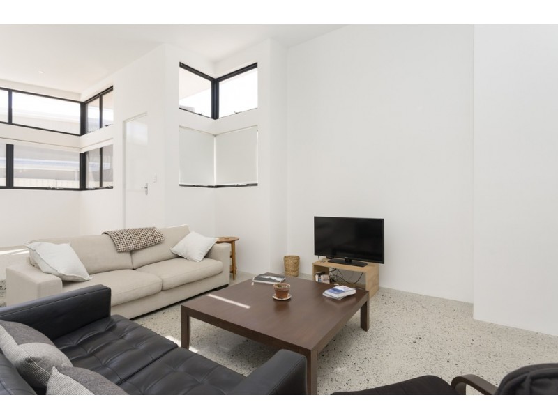 3/7 Nemagold Grove, Coogee WA 6166