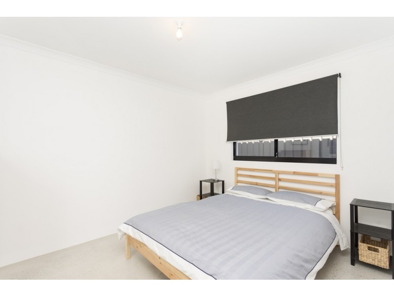 3/7 Nemagold Grove, Coogee WA 6166