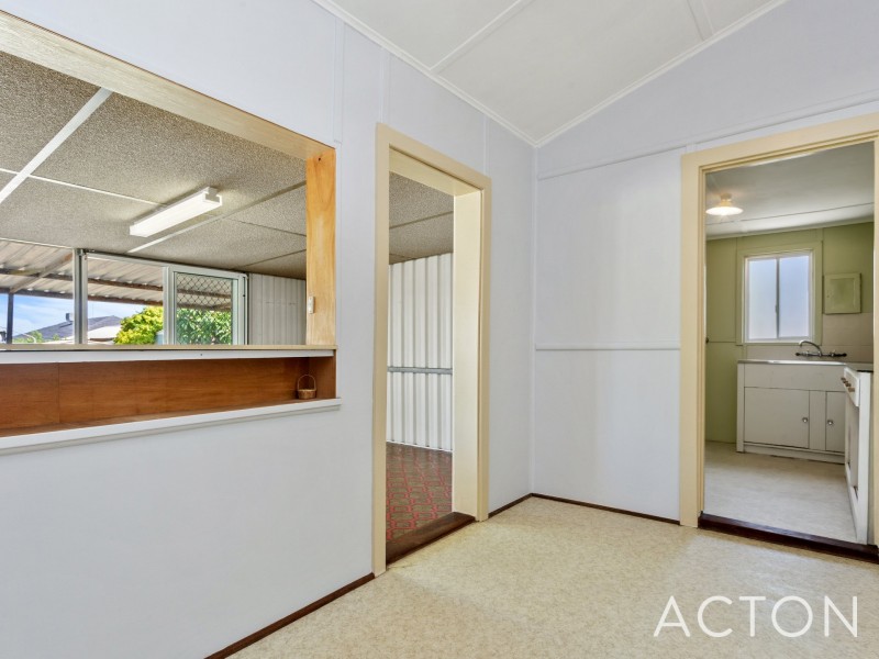 11 Shepherd Street, Beaconsfield WA 6162