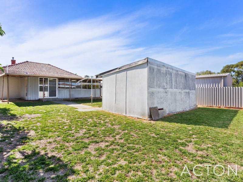 11 Shepherd Street, Beaconsfield WA 6162