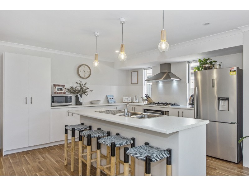 14 Corsica Way, Coogee WA 6166