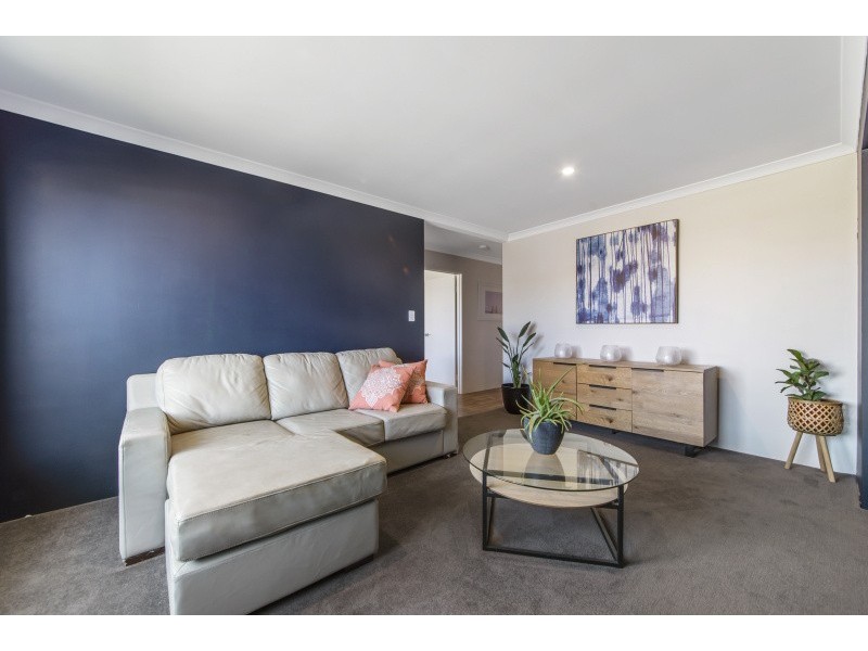 14 Corsica Way, Coogee WA 6166