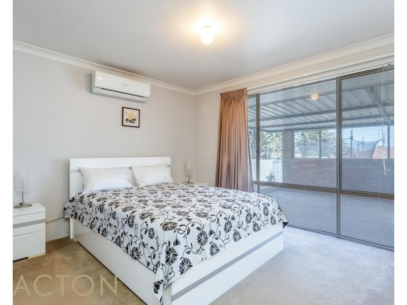 32 Leonard Way, Spearwood WA 6163