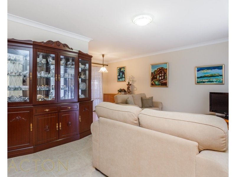 32 Leonard Way, Spearwood WA 6163