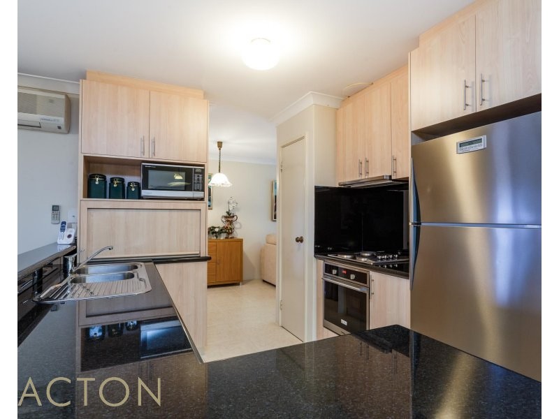 32 Leonard Way, Spearwood WA 6163